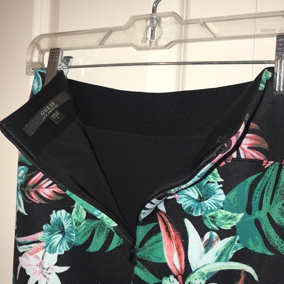 Guess floral split mesh skirt - Picture 5 of 7